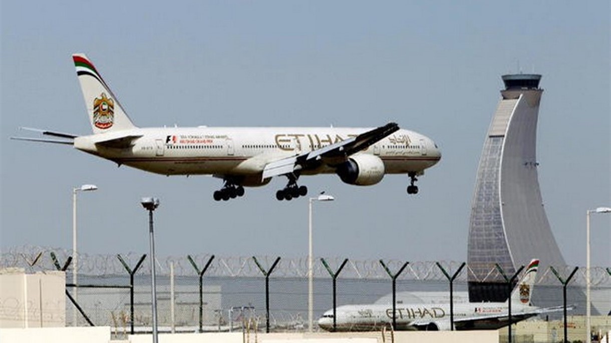 مطار أبوظبي ينجح بتخطي الممنوعات