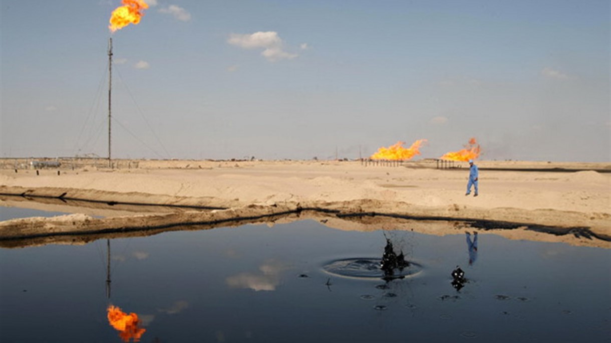 النفط يرتفع بسبب نيجيريا وليبيا