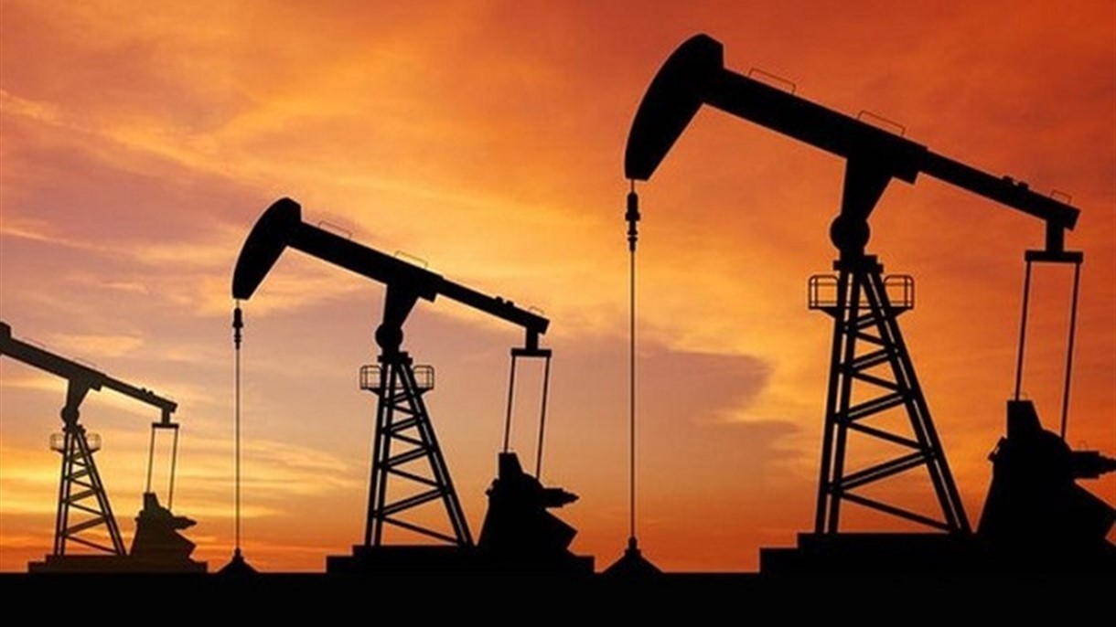 انخفاض النفط قبيل ظهور بيانات أميركية