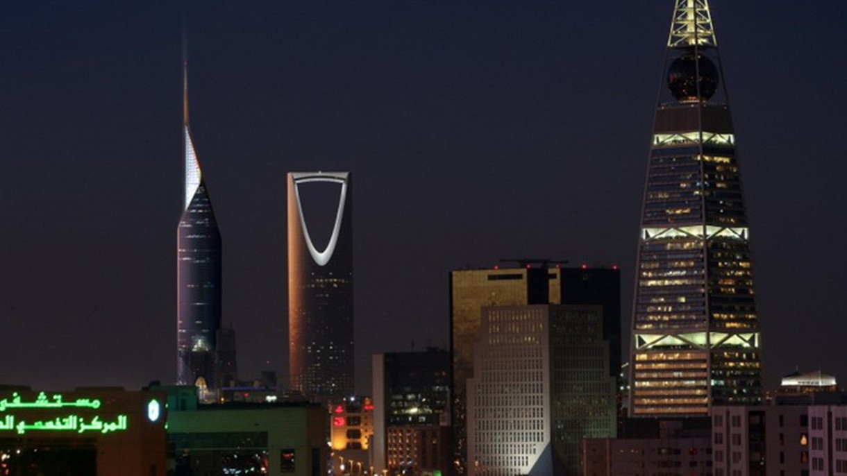 خياران أمام المتهمين بسرقة المال العام في السعودية