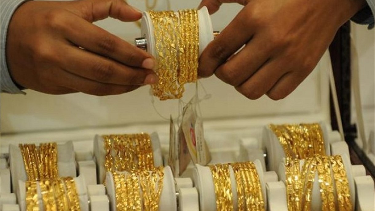 الذهب يستقر بانتظار تحديد اتجاه السوق