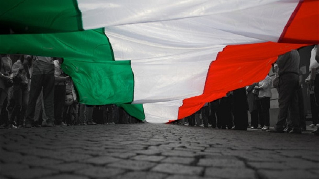 موديز تخفض التصنيف الائتماني لإيطاليا