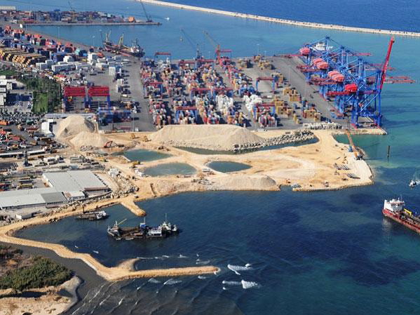 مؤشر بلوم PMI يكشف عن أول تحسن منذ شباط 2026