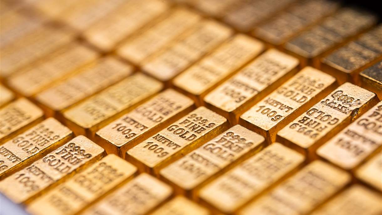 هل ينخفض سعر الذهب إلى 3800 دولار للأونصة؟