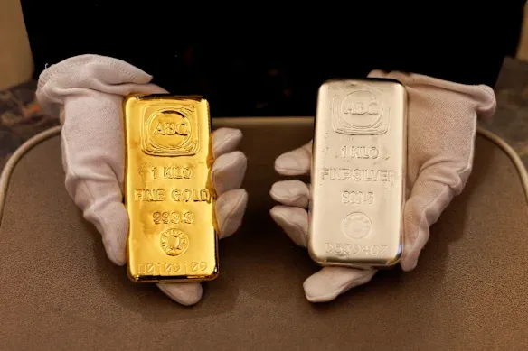 أسعار الذهب والفضة خلال تداولات الخميس