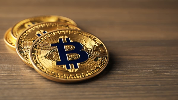 توترات واشنطن وطهران تضغط على العملات المشفرة
