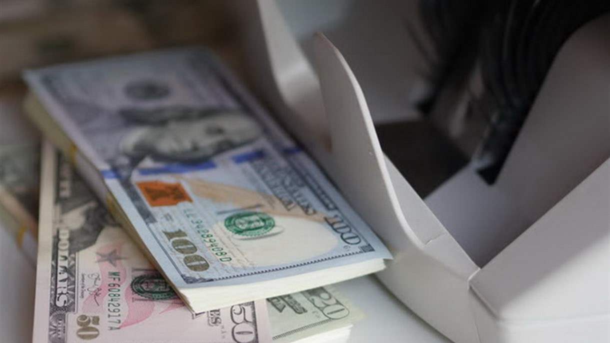 مصرف لبنان يُسجّل زيادة كبيرة في احتياطاته الدولارية