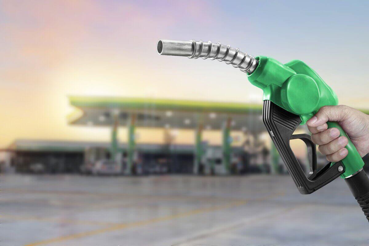خسائر لا تتوقف.. أسعار النفط تواصل الهبوط