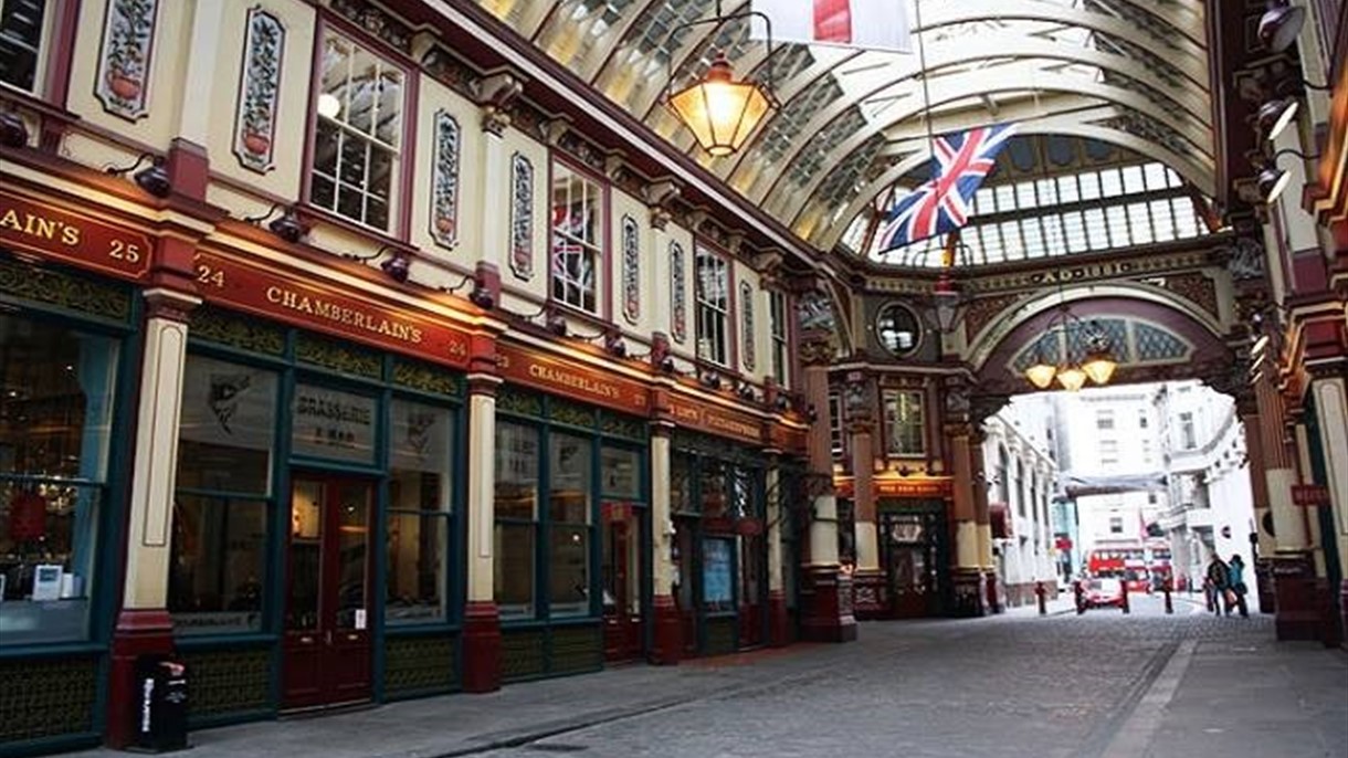 فيتش تحذر بريطانيا