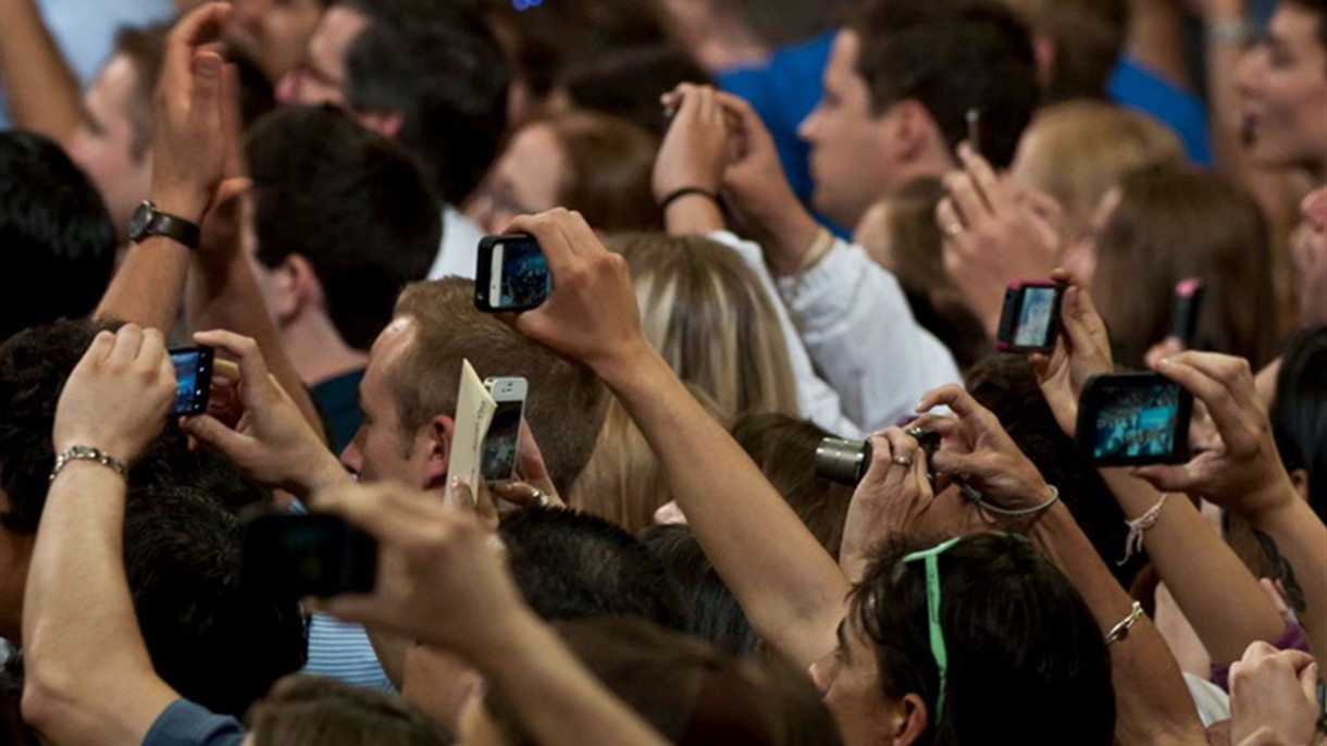 هكذا سيتم منع حاملي آيفون من التصوير في الحفلات