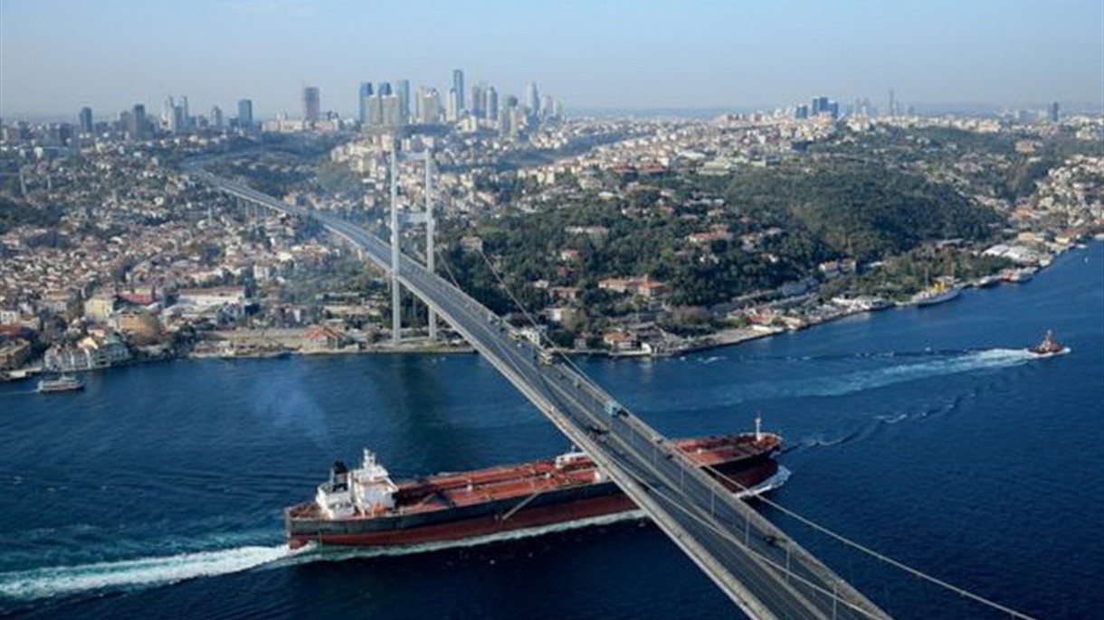 نقص المدخرات يضع اقتصاد تركيا في مأزق