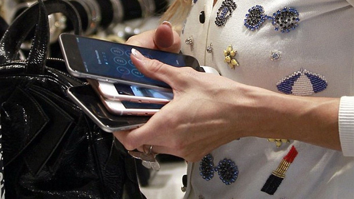 بعد ٢٤ ساعة فقط من إطلاق iOS 10