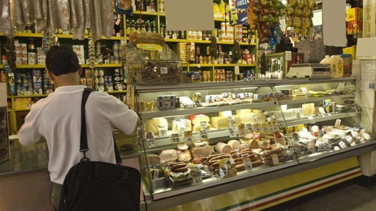 لماذا لا يجب التسوق من الدكان القريب من بيتكم ؟