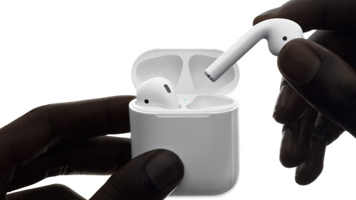 آبل تطرح AirPods لآيفون ... فهل تستحق الشراء ؟