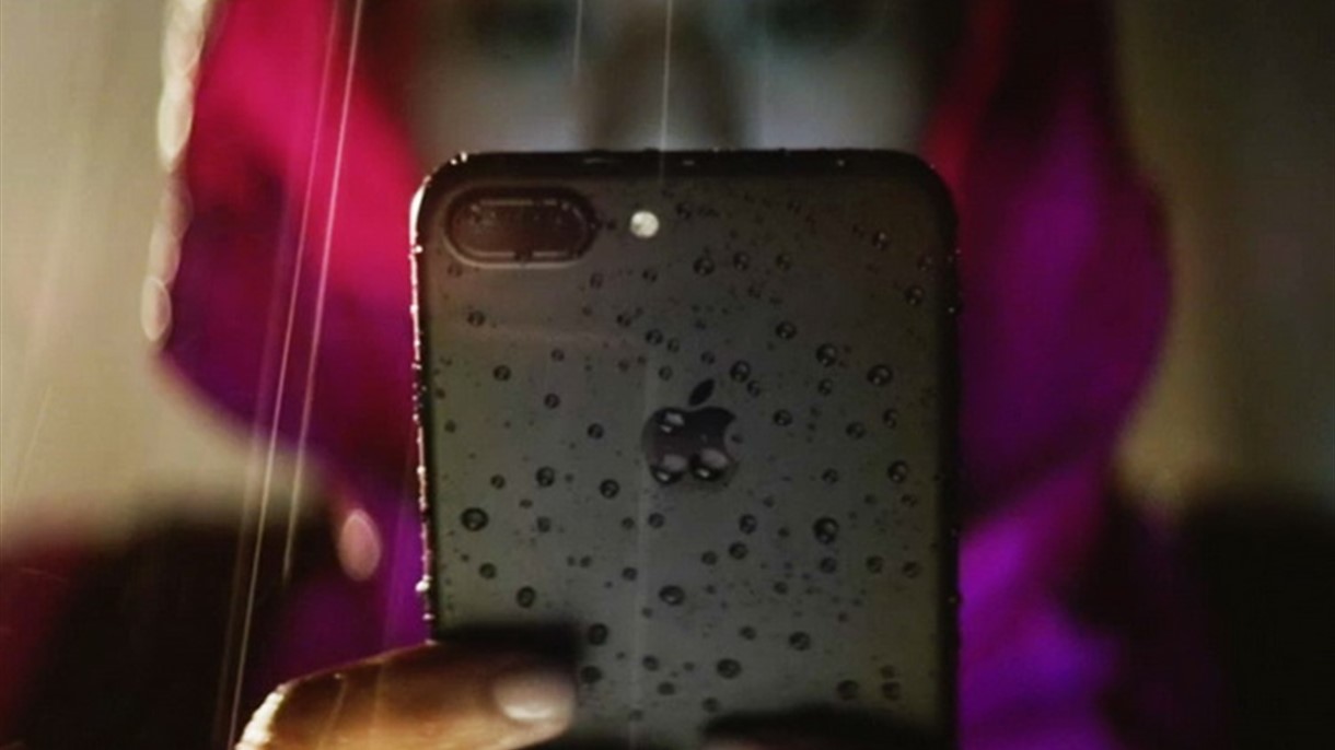 حاملو آيفون دفعوا 4 ملايين دولار بـ 24 ساعة