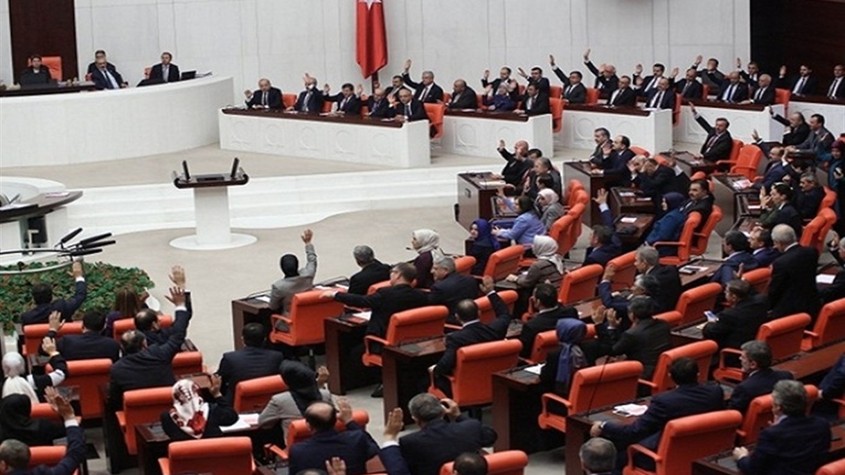 تركيا تمدد حالة الطوارئ