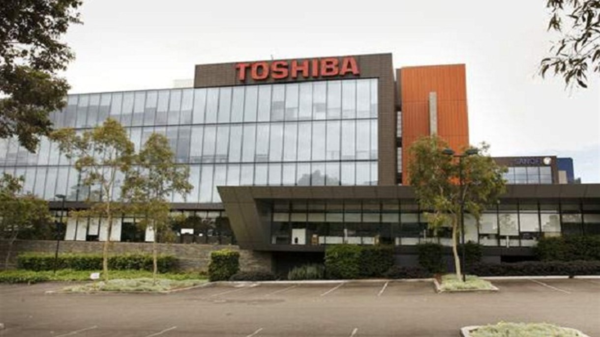توشيبا تنسحب