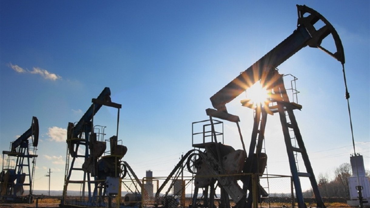 النفط يتجاهل التعهدات الروسية