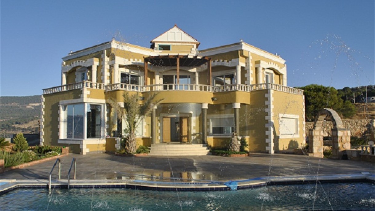 هل للغنى علاقة بطول العمر؟