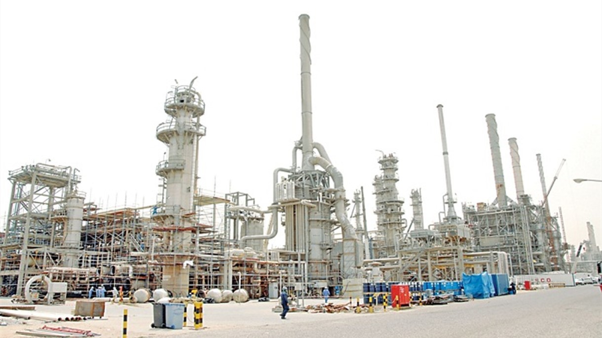 أكبر مجمع نفطي في دولة آسيوية