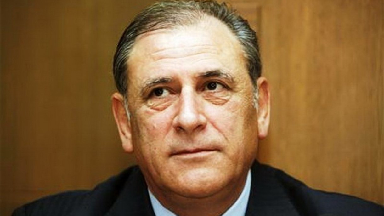 وزير الاتصالات يرد