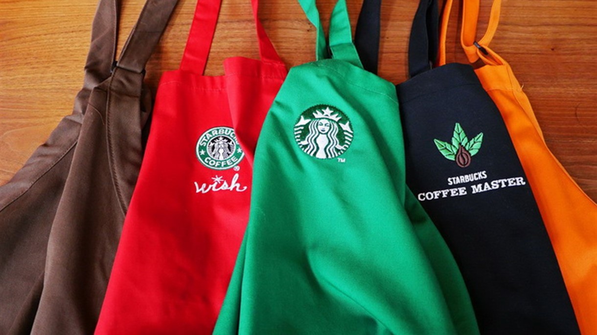 تتناولون القهوة لديهم ولا تعلمون حقيقة ثيابهم