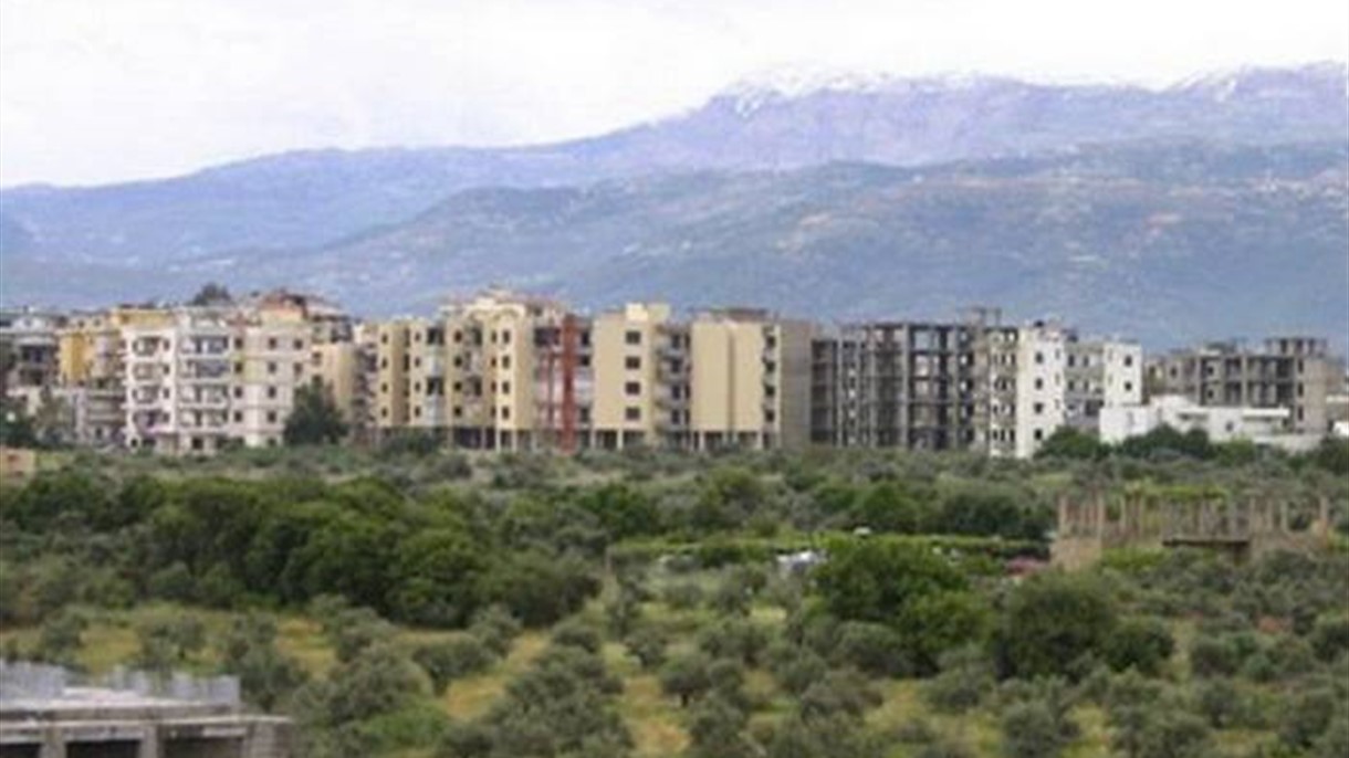 تلاعب بإفادات عقارية ومماطلة بتسجيل معاملات