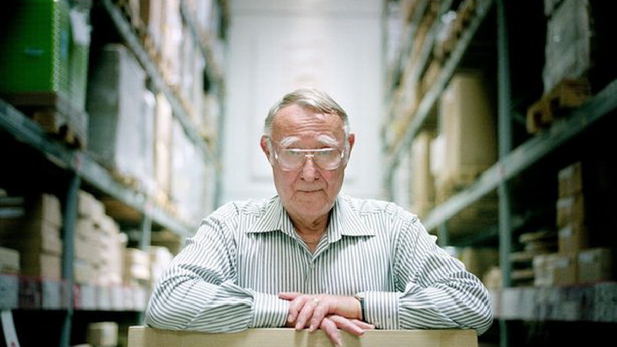 وفاة مؤسس إمبراطورية إيكيا