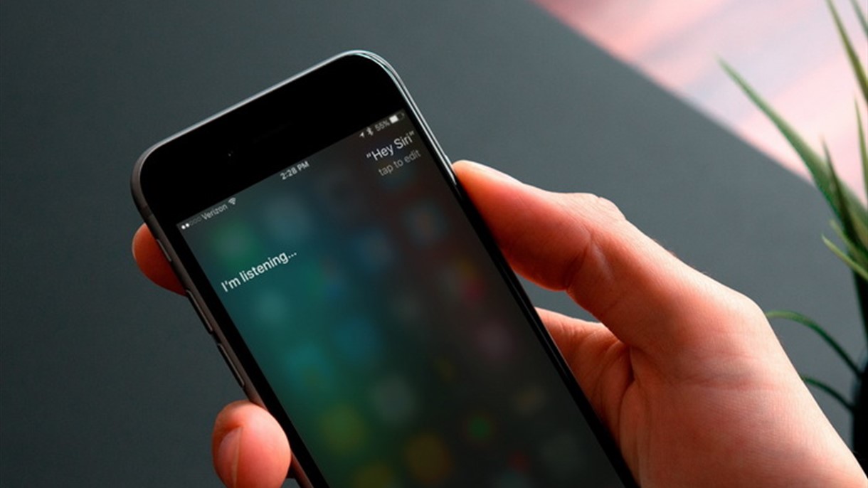 كم شخص يستخدم سيري في آيفون؟