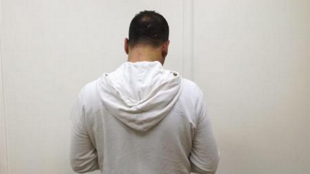 القبض على سارق رواتب موظفي شركة تجارية