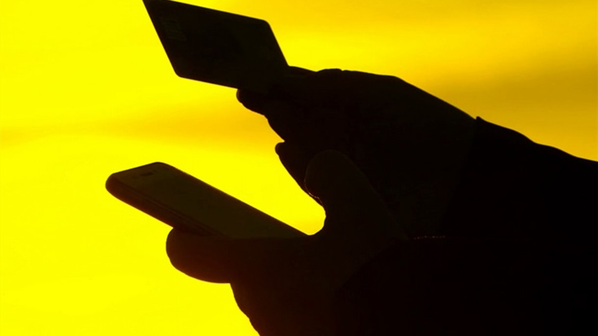 4 هواتف خطفت أنظاركم بلحظة