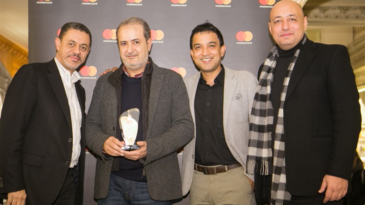 أريبا تحصد جائزة الدفع دون لمس