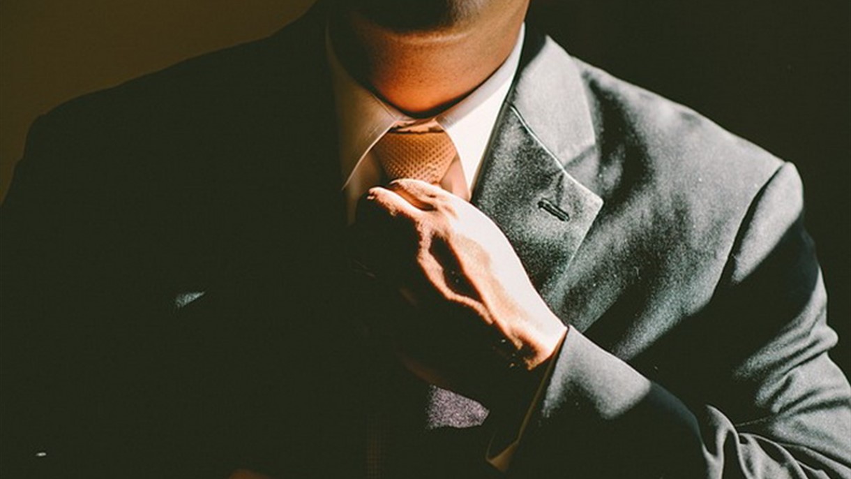 للمدير الذي يسبح عكس التيار