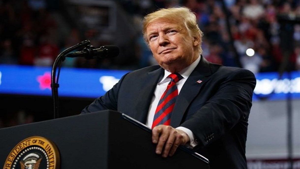 ترامب يواسي متوسطي الدخل