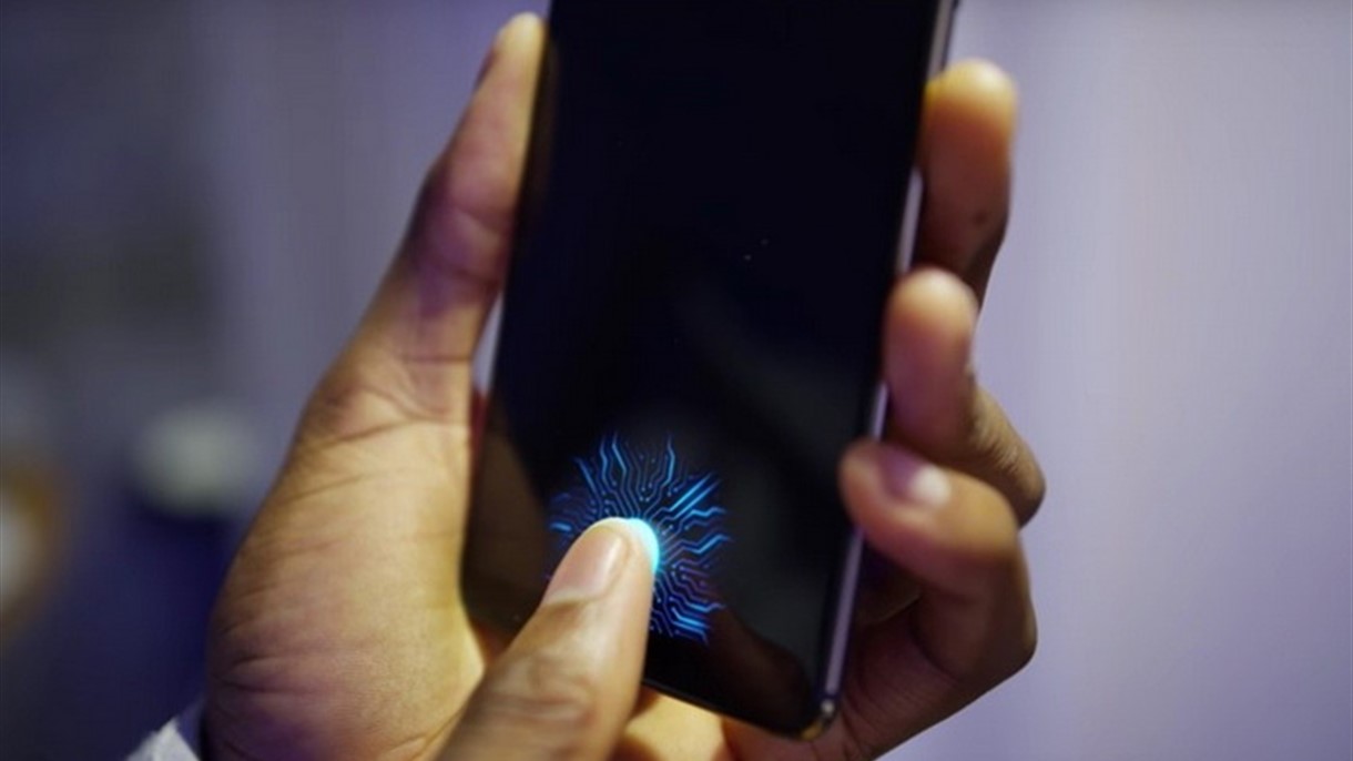 آيفون بميزة لم نراها من قبل!