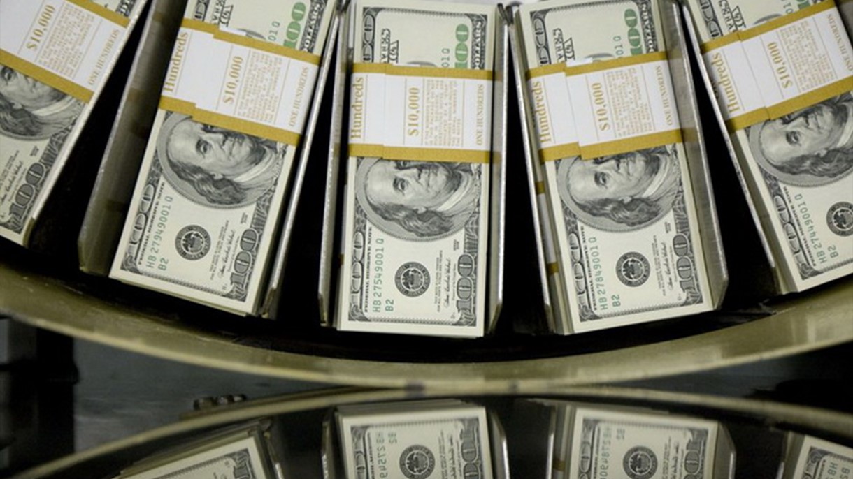 سعر صرف الدولار في السوق السوداء في 2 حزيران