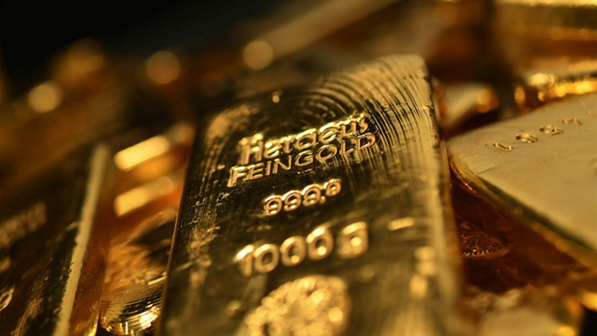 أسعار الذهب تعود لمستوى 1800 دولار
