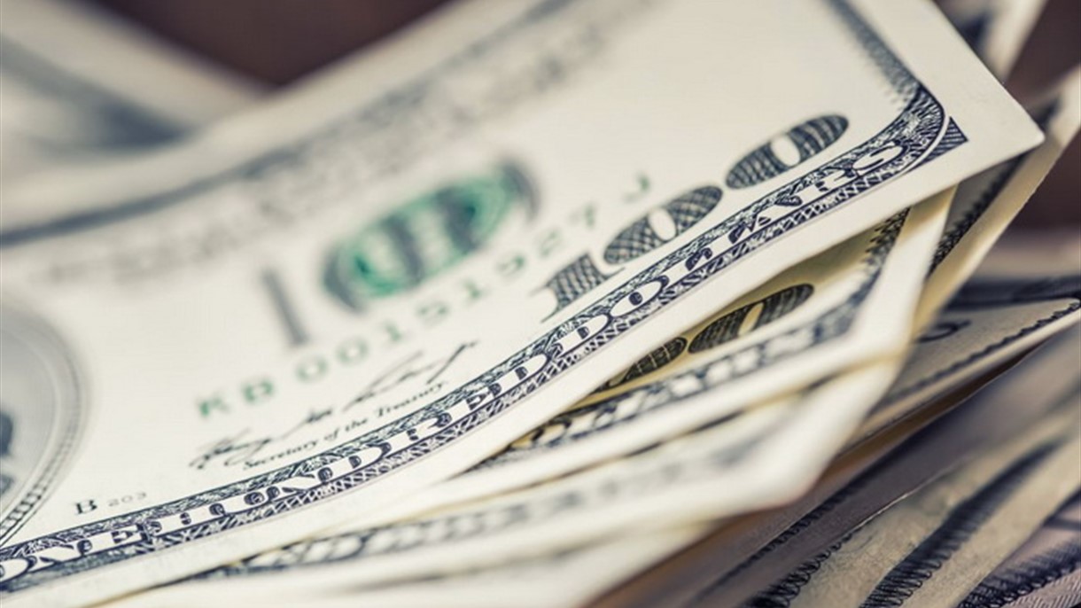 سعر صرف الدولار في السوق السوداء في 2 أيلول