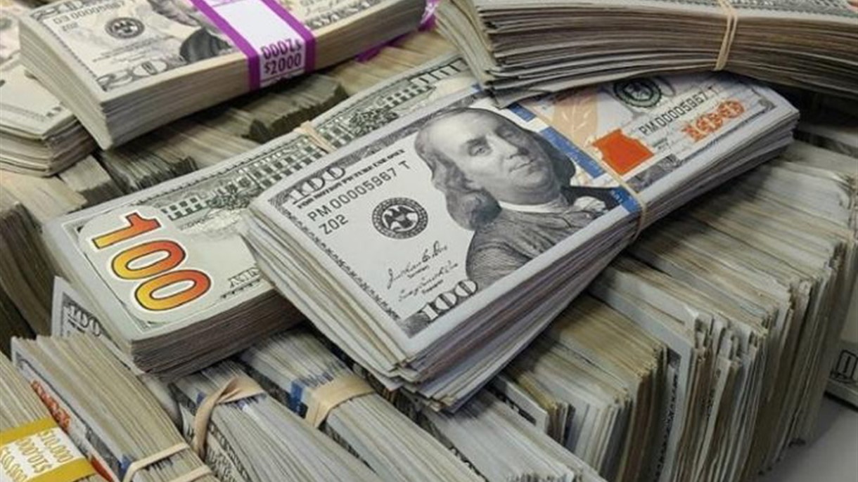 سعر صرف الدولار في السوق السوداء في 8 تشرين الثاني