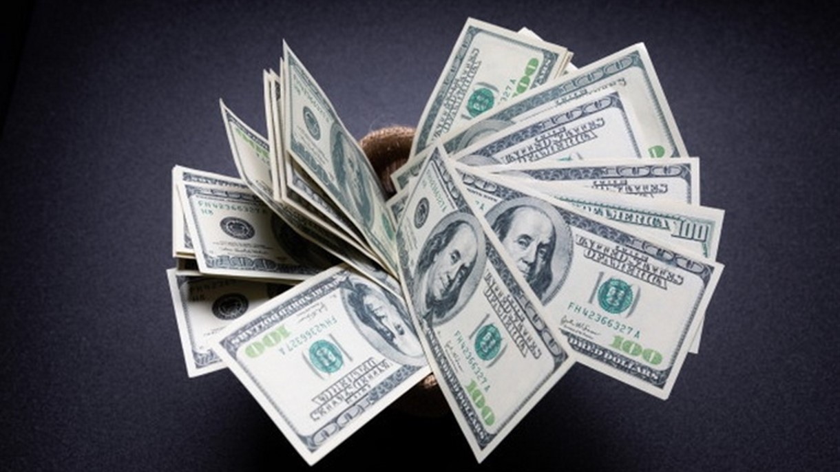 سعر صرف الدولار في السوق السوداء في 30 كانون الأول