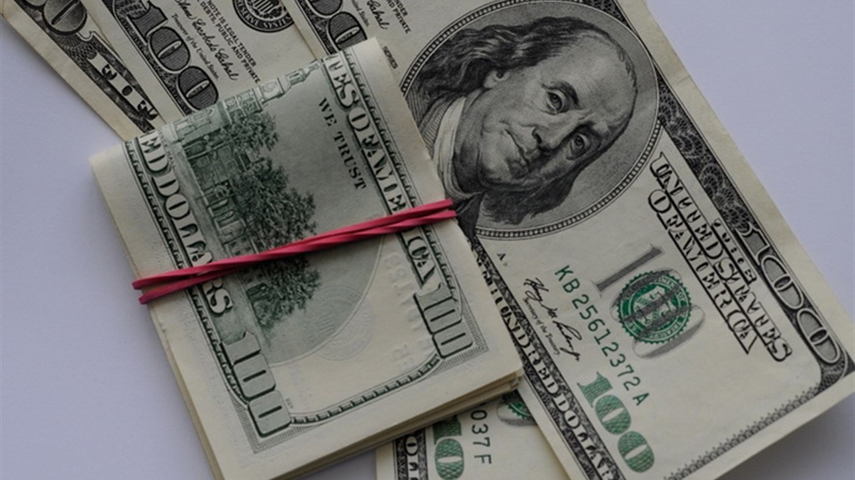 سعر دولار المنصة في 7 كانون الثاني