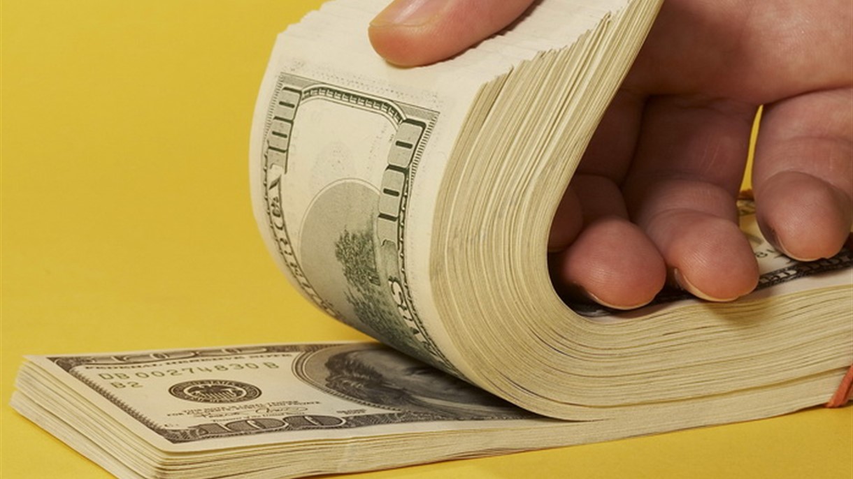 سعر صرف الدولار في السوق السوداء في 12 شباط