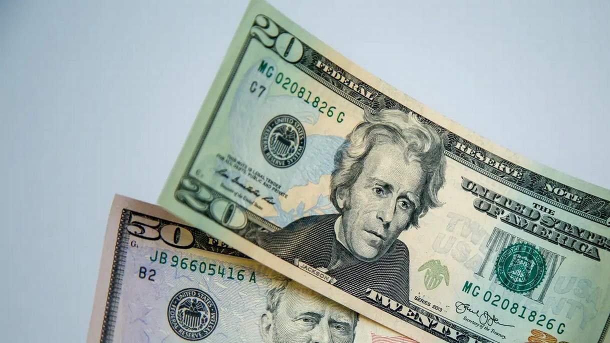 سعر صرف الدولار في السوق السوداء في 25 أيار