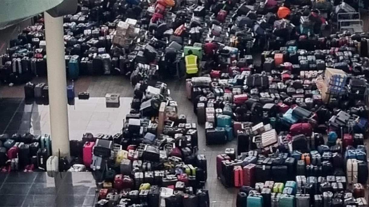 مطار هيثرو يعاني من تكدس الحقائب