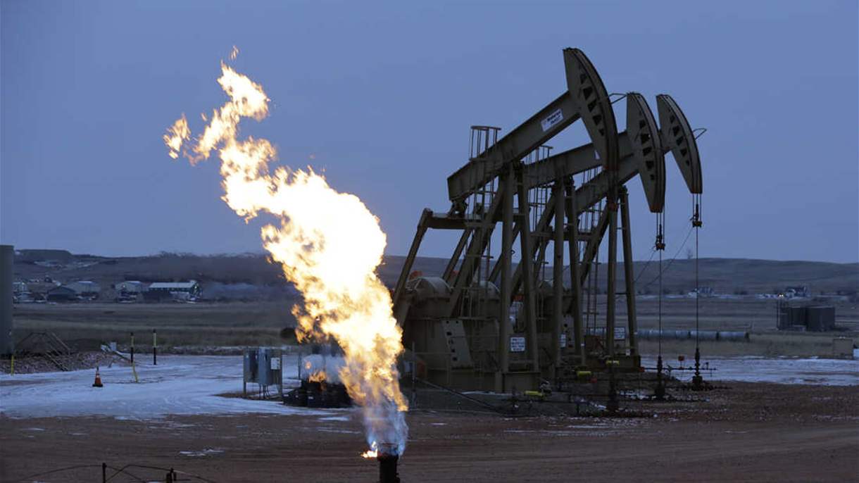 أسعار النفط تواصل تراجعها لليوم الرابع على التوالي