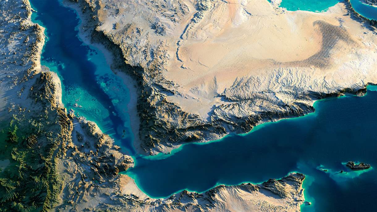 تراجع كبير بحركة سفن الشحن عبر مضيق باب المندب