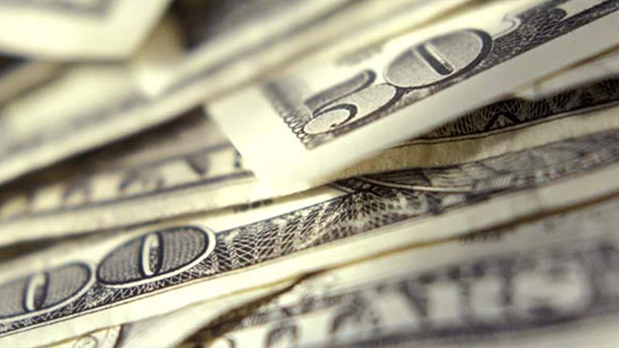سعر صرف الدولار في السوق السوداء في 1 نيسان