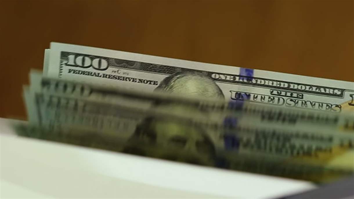سعر صرف الدولار في السوق السوداء في 3 تموز
