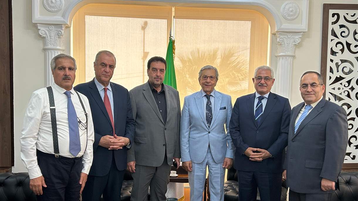 تكتل الاعتدال الوطني ورئيس أماكو في زيارة للسفير الجزائري كمال بوشامة
