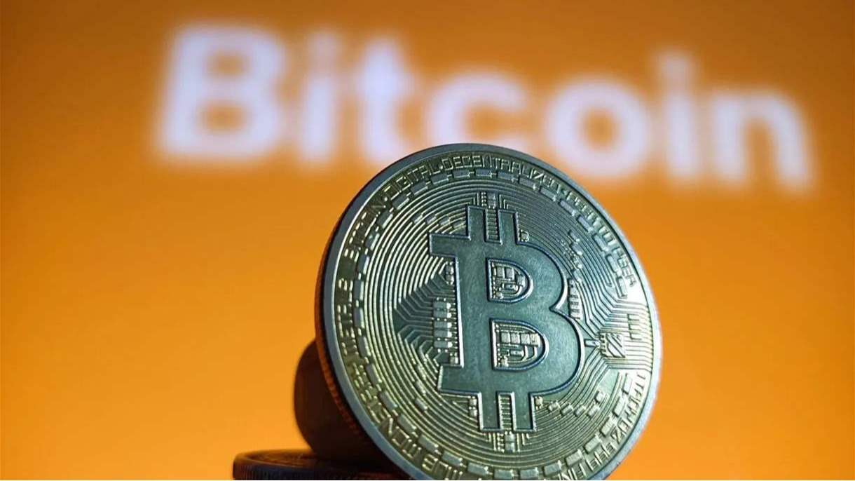 إنجاز تاريخي.. البيتكوين تلامس سعراً غير مسبوق 